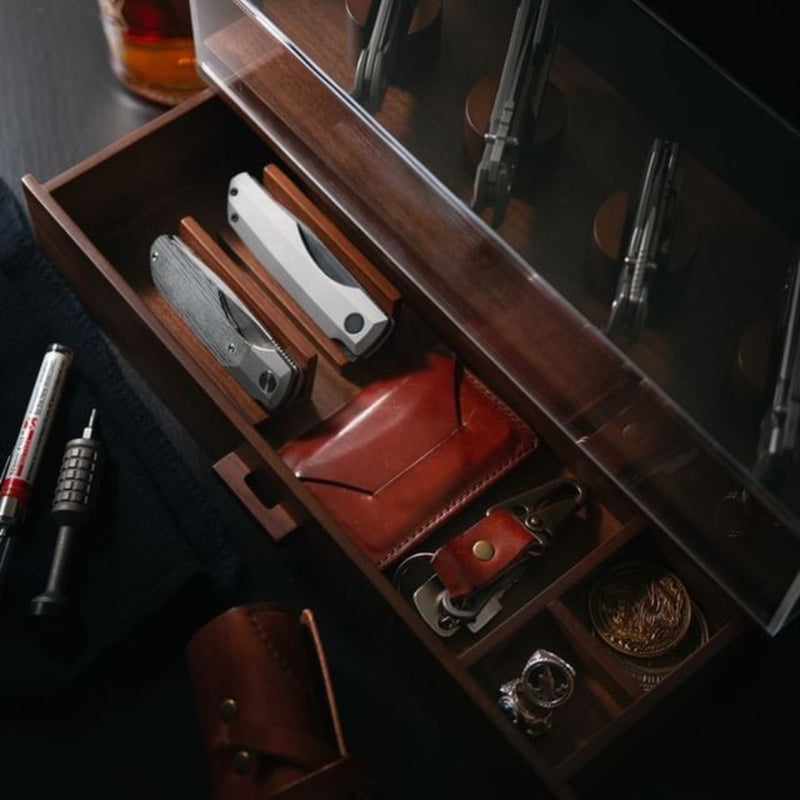The Knife Deck